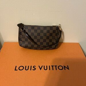 Louis Vuitton Pochette Accessories in Damier Ebene